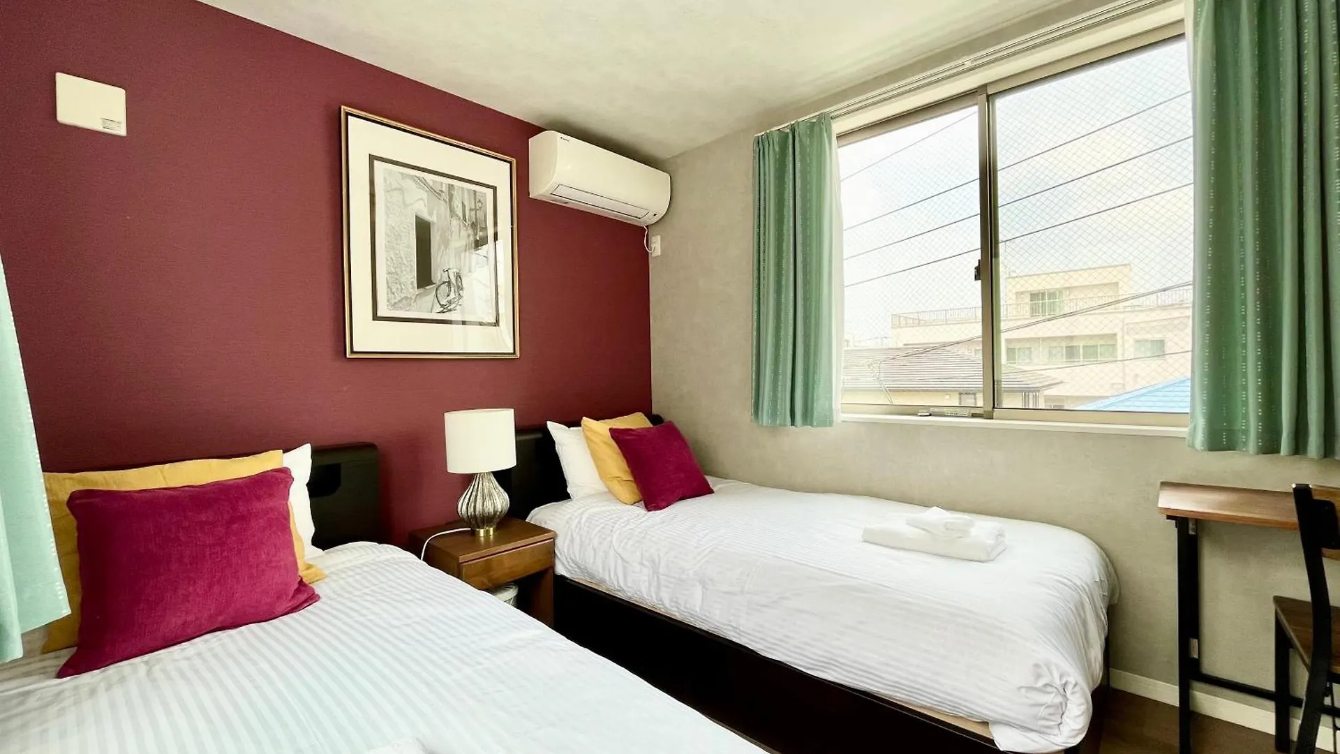 Detached House, 3Min Walk To Stn, 17Min To Asakusa, 10Min To Skytree, Direct To Tyo Airports, Free Parking Tokyo