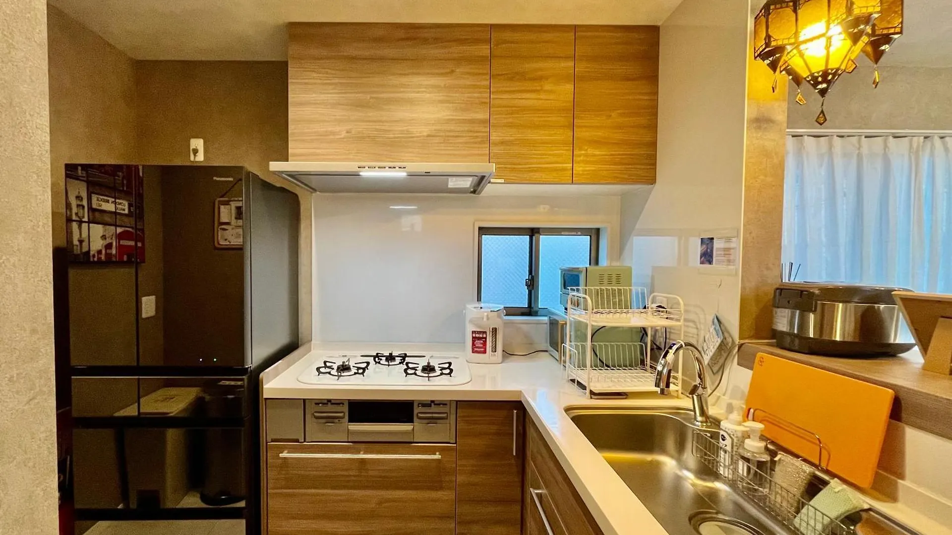 Detached House, 3Min Walk To Stn, 17Min To Asakusa, 10Min To Skytree, Direct To Tyo Airports, Free Parking Tokyo 0*,